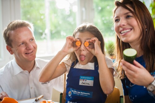 Kinder Gemüse am Projekttag der EDEKA Stiftung